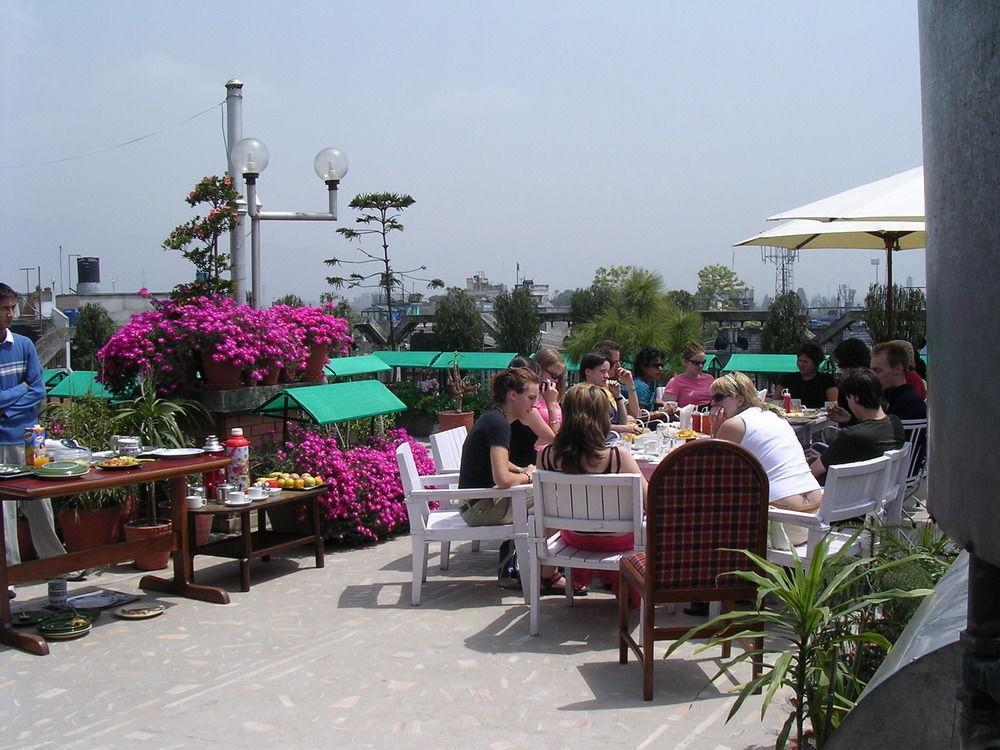 Hotel Excelsior Kathmandu Esterno foto
