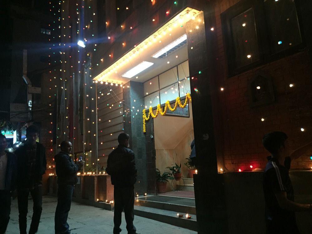 Hotel Excelsior Kathmandu Esterno foto