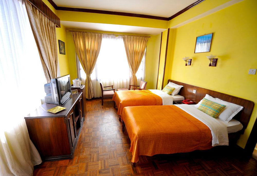 Hotel Excelsior Kathmandu Esterno foto