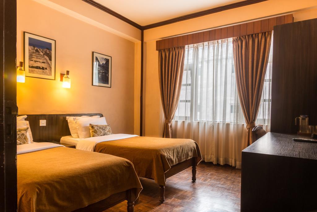 Hotel Excelsior Kathmandu Esterno foto