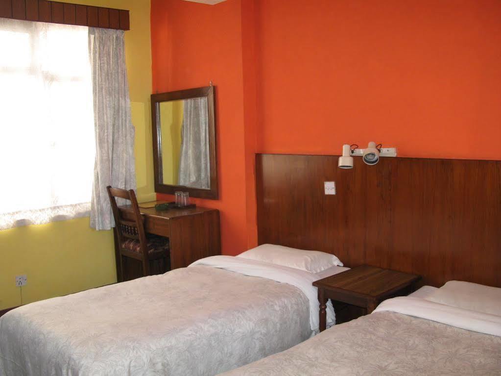 Hotel Excelsior Kathmandu Esterno foto